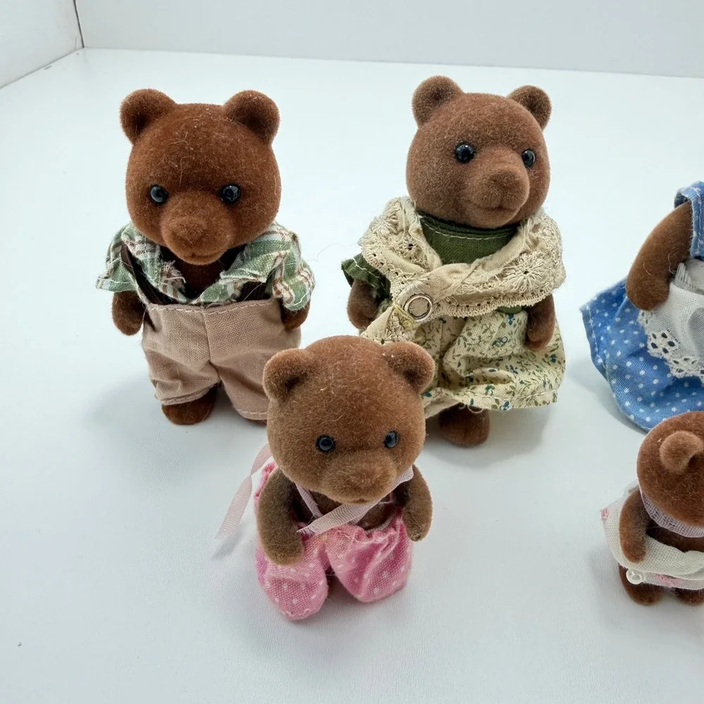 Vintage Sylvanian Families Calico Critters Brown Bear Family Lot of 8